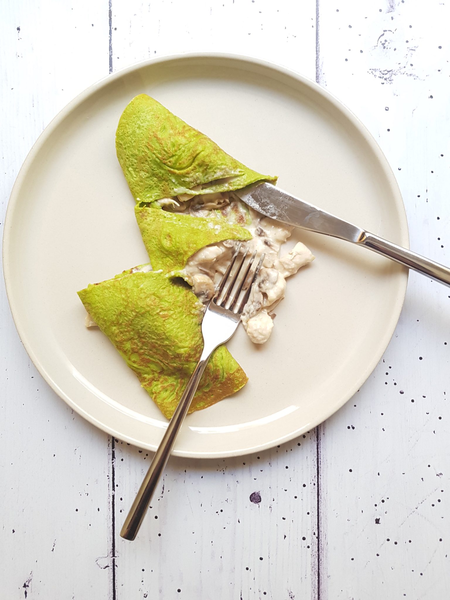 #recipe: Whip It! Chicken and mushroom cream spinach crepe | Live Healthy