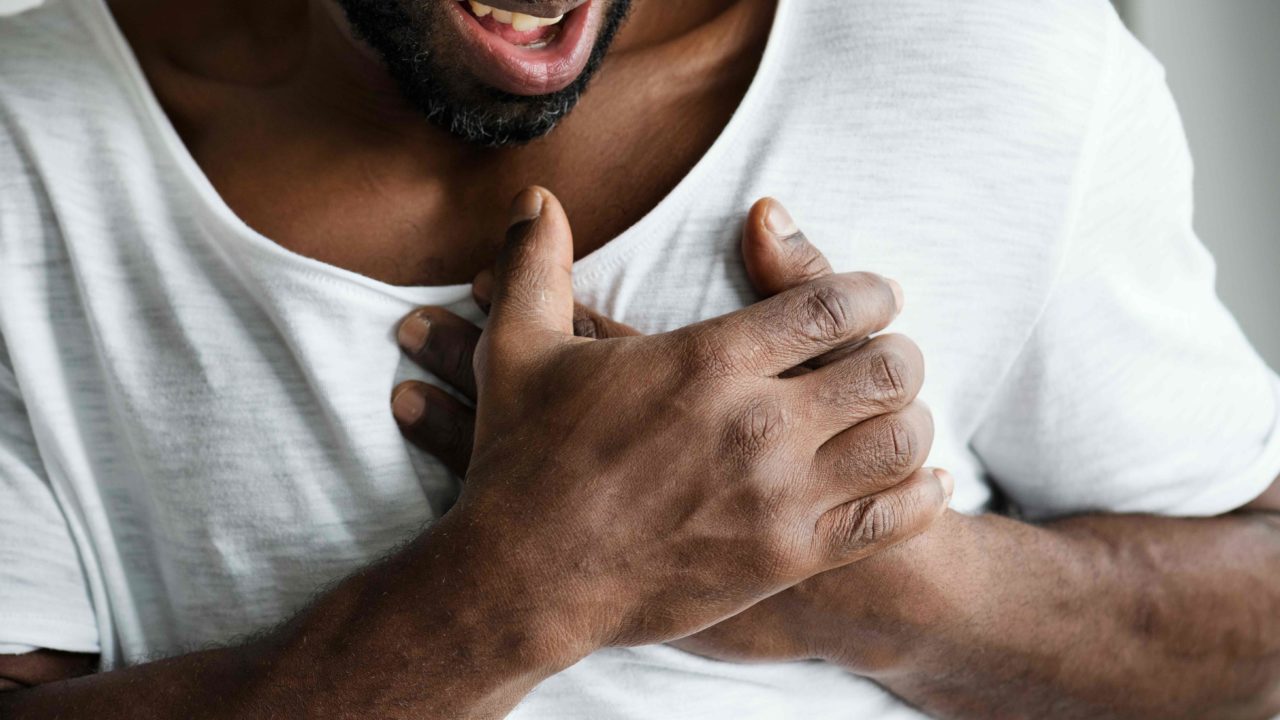 https://livehealthymag.com/wp-content/uploads/2020/09/chest-pain-1280x720.jpg